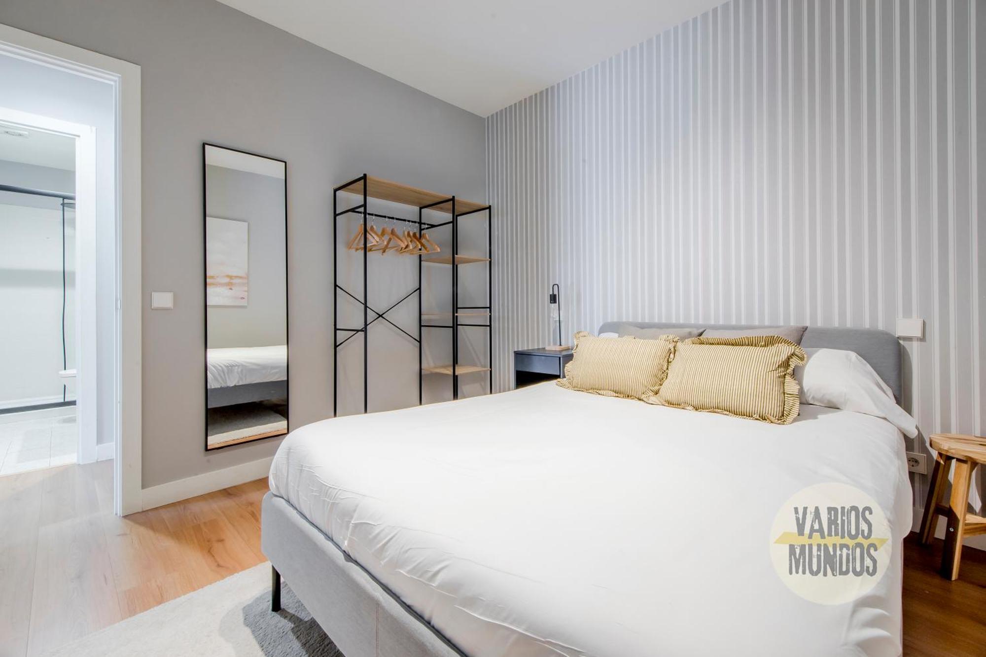 Modern Apt & Cool Interior Design A 20 Metros Del Retiro E1 Мадрид Екстер'єр фото