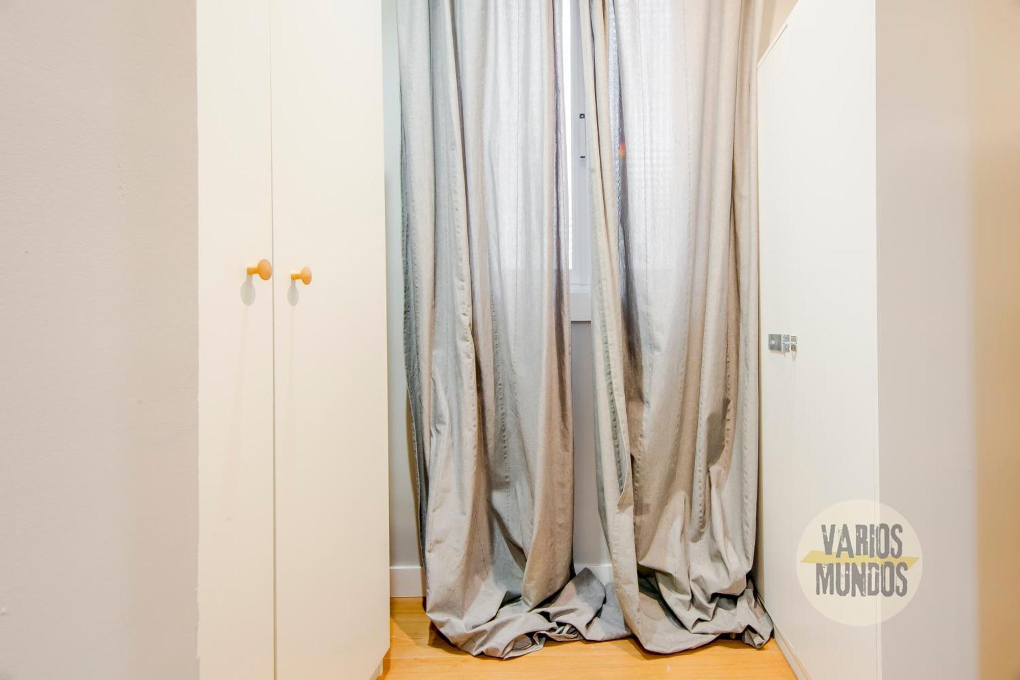 Modern Apt & Cool Interior Design A 20 Metros Del Retiro E1 Мадрид Екстер'єр фото