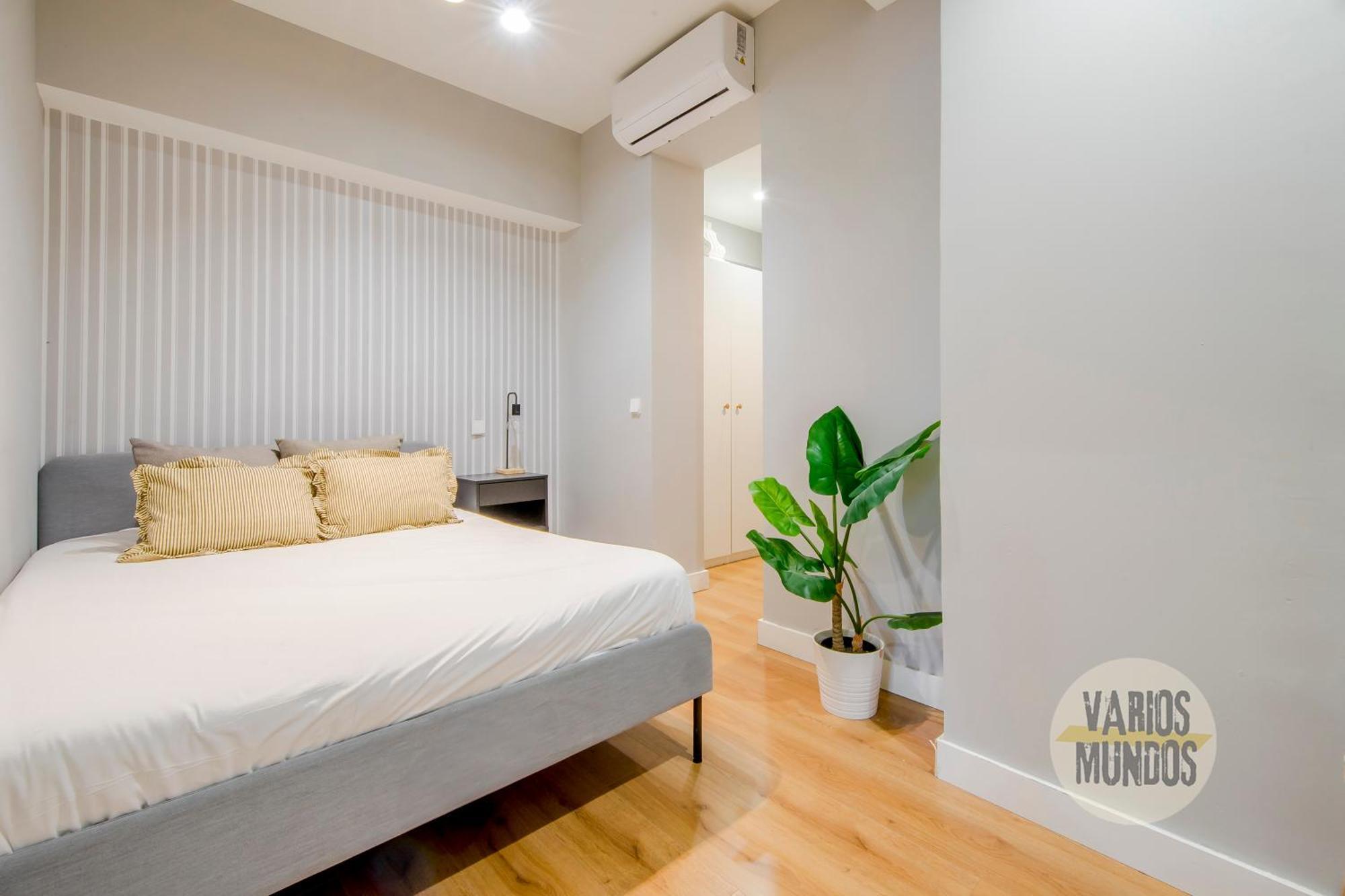 Modern Apt & Cool Interior Design A 20 Metros Del Retiro E1 Мадрид Екстер'єр фото